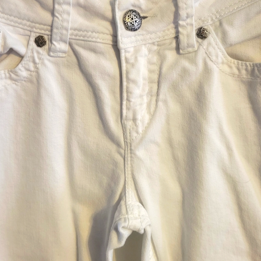 White skinny jeans